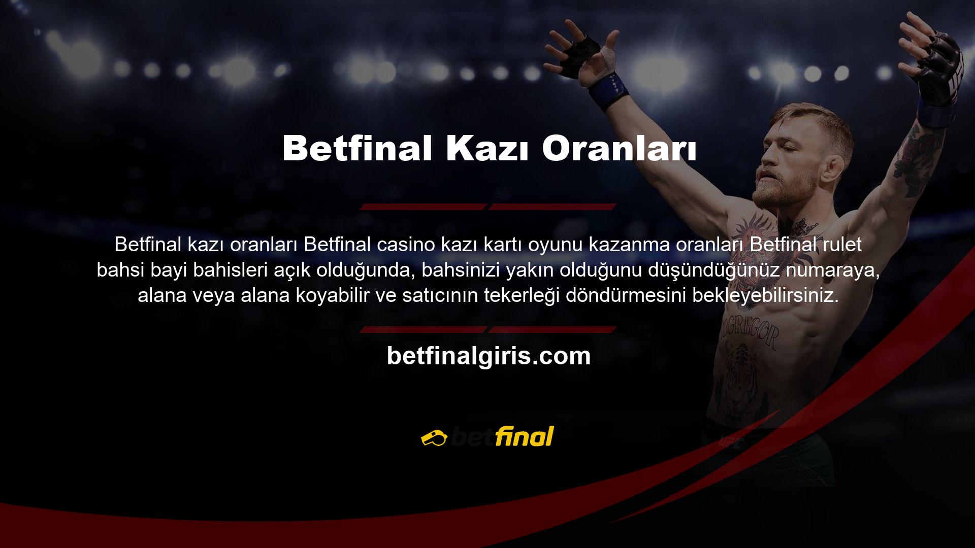 İlk kısım, numaralı yuvaları ve küçük bir topu olan dairesel bir tahta olan rulet tekerleğidir